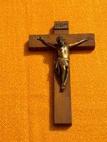 Kruzifix - Kreuz - wer so etwas möchte Bayern - Hettstadt Vorschau