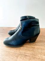 Stiefeletten Boots Stiefel 40 schwarz super Zustand s.oliver Eimsbüttel - Hamburg Schnelsen Vorschau
