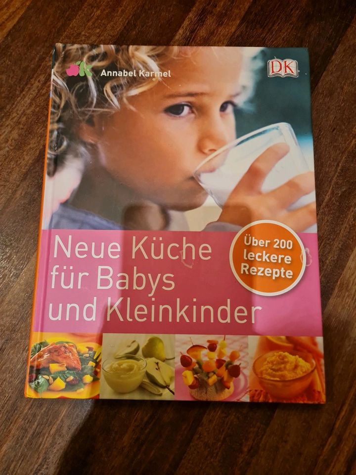 Buch "Neue Küche für Babys und Kleinkinder" Beikost Essen in Waldkirch