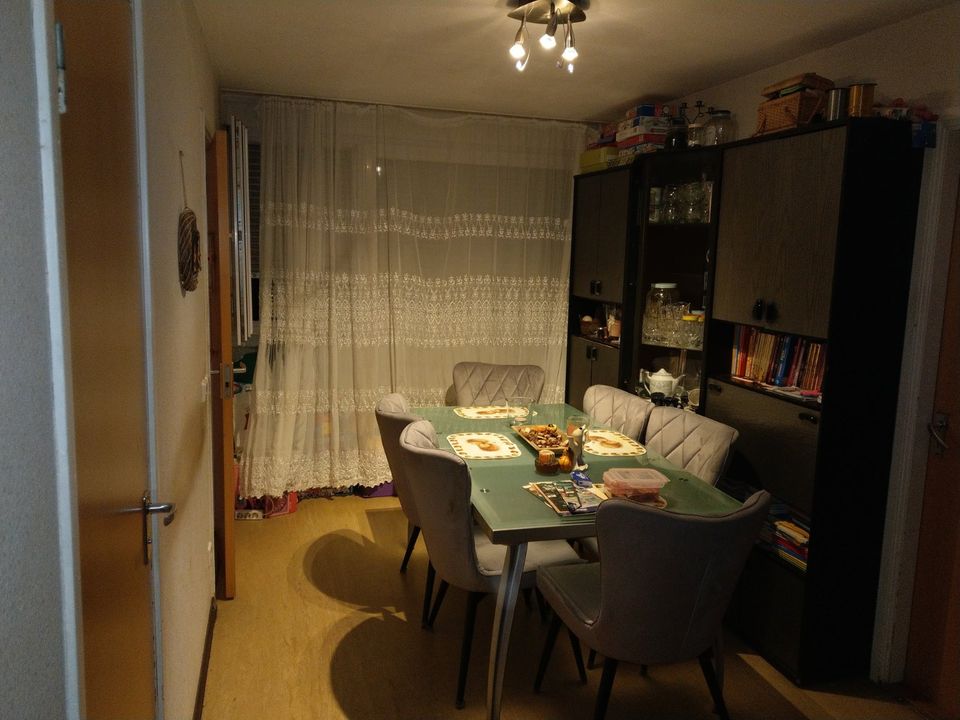 Ohne Makler 4,5 Zimmer, Balkon  und Stellplatz in Bietigheim-Bissingen