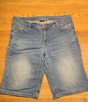 Kurze Hose, Jeans Gr. 40, Bonita, neuwertig Baden-Württemberg - Althengstett Vorschau