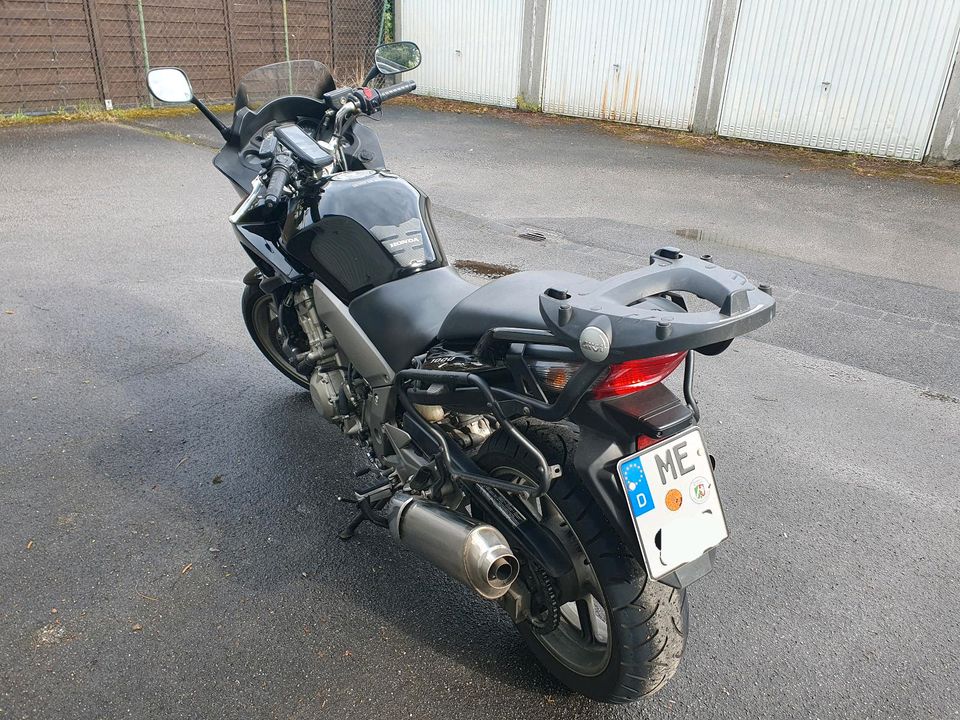 Honda CBF1000F SC58 ABS in Ratingen