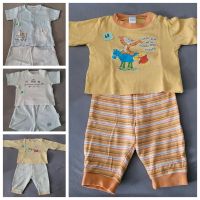 Babypaket Kleidung Gr. 68 Schlafanzug Hose Jacke Body Nordrhein-Westfalen - Moers Vorschau