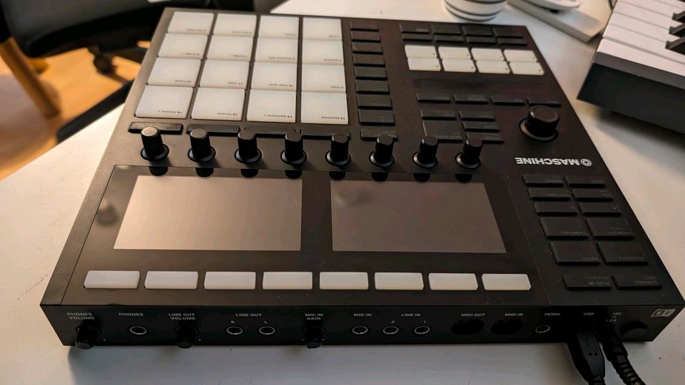 Maschine MK3 Native Instruments NI Sampler drum in Erzhausen