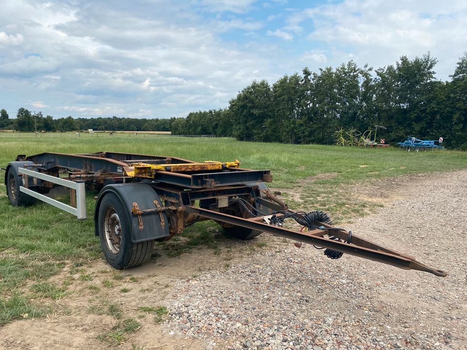 Hüffermann Schlittenanhänger Container Abroller LKW Sattel Lafett in Datteln