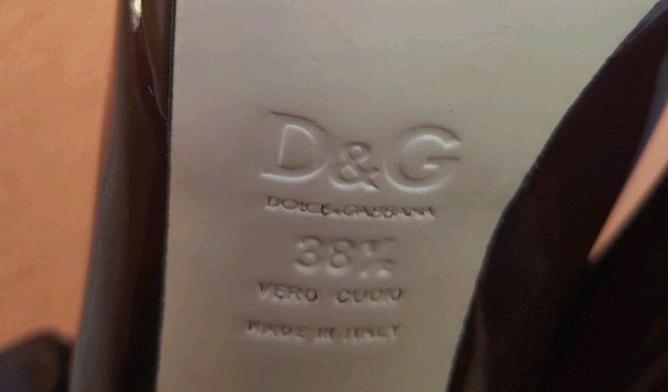 Dolce&Gabbana damen High Heels gr.38,5 burgunderrot, Lackleder in Frankfurt am Main