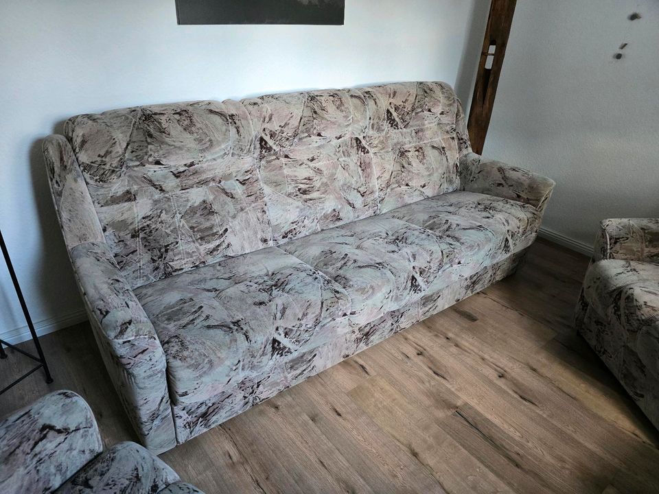 Sofa/Schlafcouch abzugeben in Wölfersheim