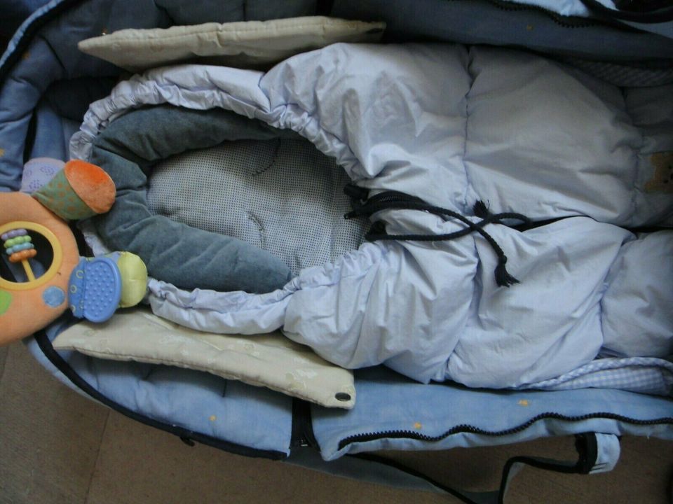 Kuschelsäckchen hellblau mit Neugeboreneneinlage  ! in Alt Zachun