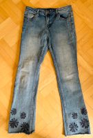 Desigual Mädchen Jeans 158  164 Stickerei  Top Zustand Hessen - Bad Soden am Taunus Vorschau