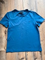 Original T Shirt Tommy Hilfiger Gr. 140 blau super Zustand Baden-Württemberg - Friedrichshafen Vorschau