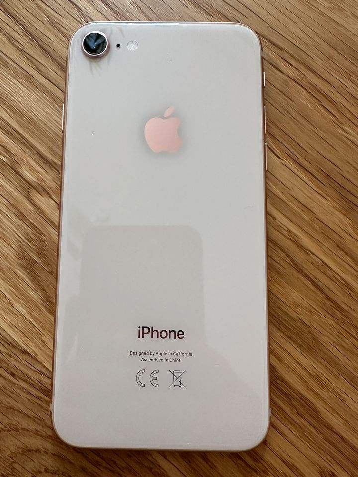 I Phone 8     64GB in Tussenhausen