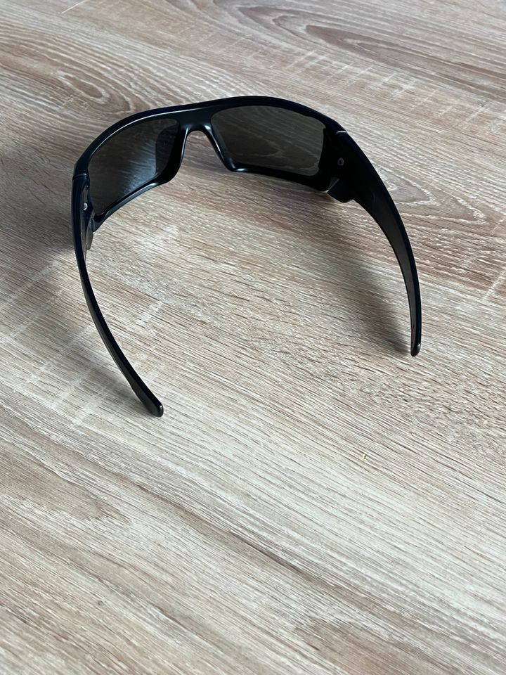 Herren Sonnenbrille Oakley Batwolf black matt polarized in Trebur