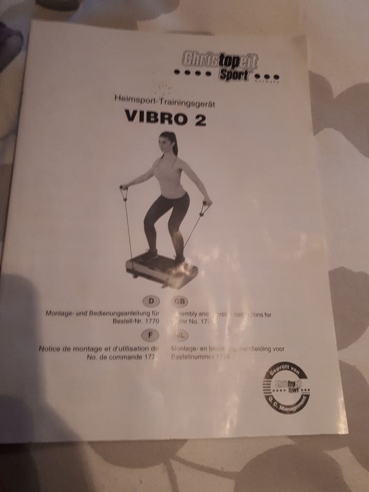 CHRISTOPEIT Vibro 2 Vibrationstrainer Vibrationsplatte, neuwertig in Halblech
