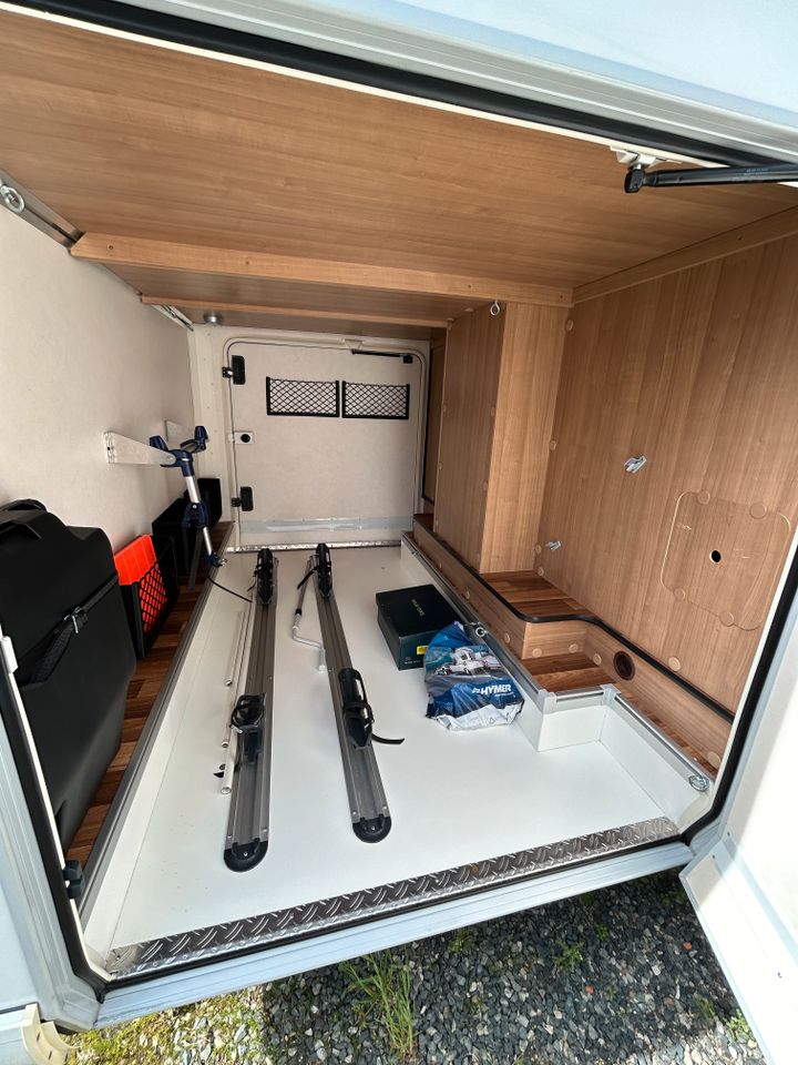 Hymer T 678 CL *Einzelbetten, Sep. Dusche, AHK* in Sehnde