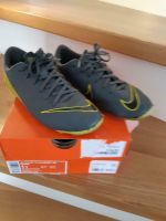 Fussballschuhe kinder Nike grau gelb gr32 mercurial stollenschuhe Nordrhein-Westfalen - Brüggen Vorschau