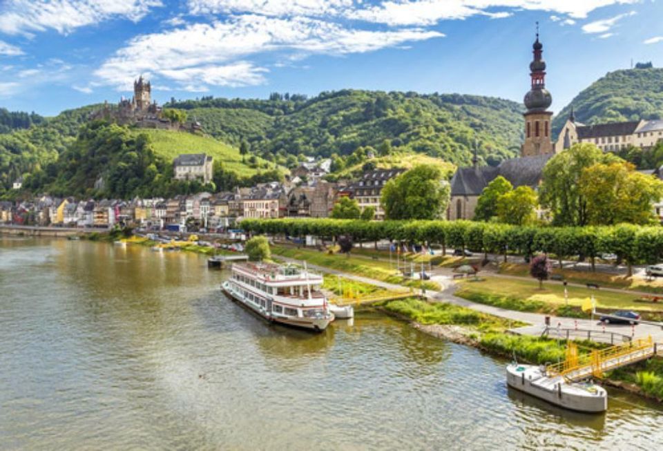 Mosel Kurzurlaub Hotel Lellmann Eifel Pool Reise Gutschein buchen in Hamburg