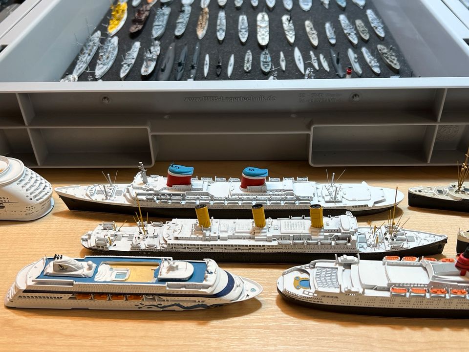 Schiffsmodell 1:1250 Modellschiffe Guss Neptun Kriegsschiffe WW2 in Dortmund