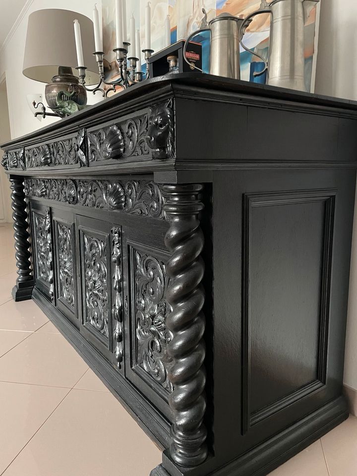 Vintage Sideboard aus Eiche schwarz gebeizt Irland 1900 in Bensheim