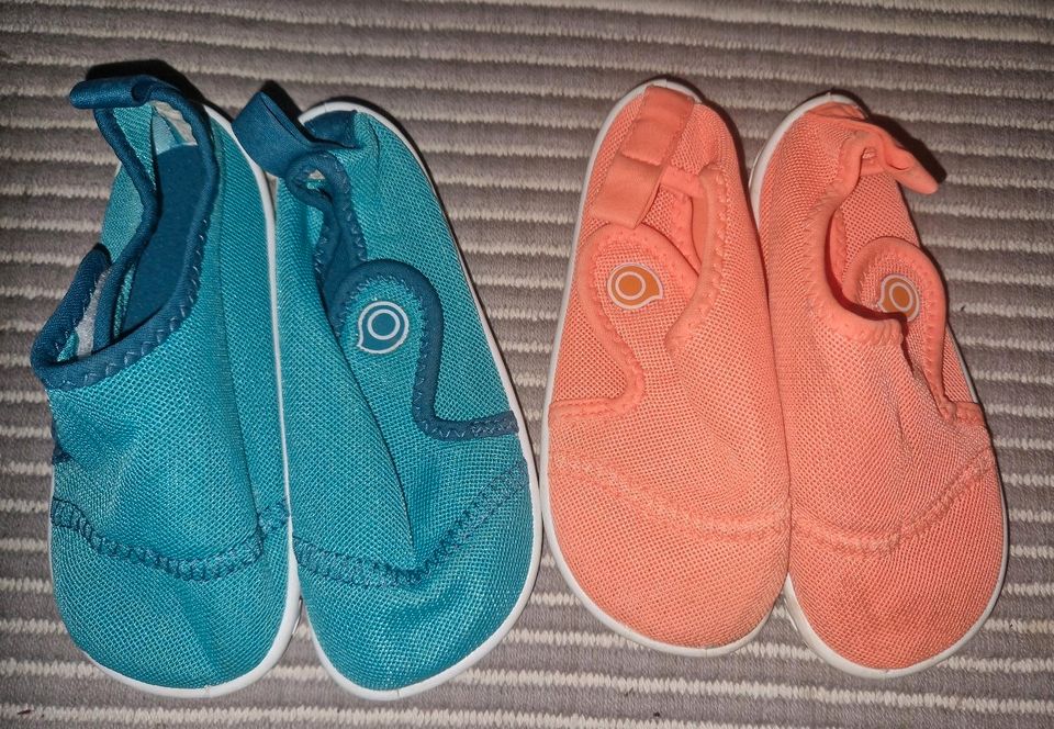 Badeschuhe Kinder 2 Paar für in Berlin