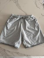 LACOSTE HERREN SHORTS L NEUWERTIG Köln - Rath-Heumar Vorschau