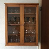 HOLZ-VITRINENSCHRANK 50x63x15 cm MIT INHALT, Stuttgart - Botnang Vorschau