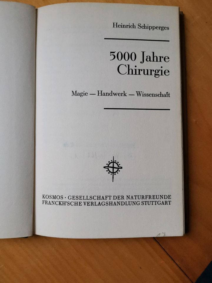 RARITÄT - 5000 Jahre Chirurgie 1967 - Bibliotheks-Exemplat in Neuhofen