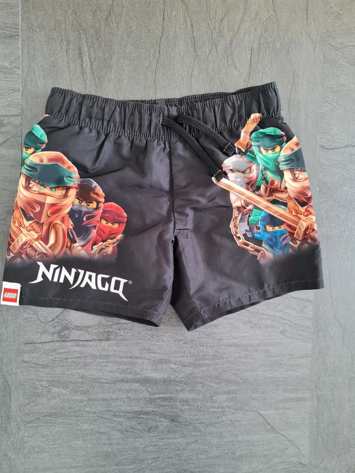 H&M Badehose Badeshorts, Gr 92, Lego Ninjago, Schwarz in Verden