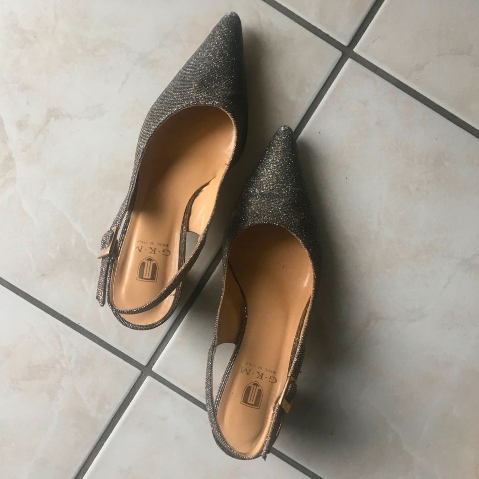 Slingpumps Gold Glitzer, Gr. 38, GK Mayer, wie neu in Goldbach