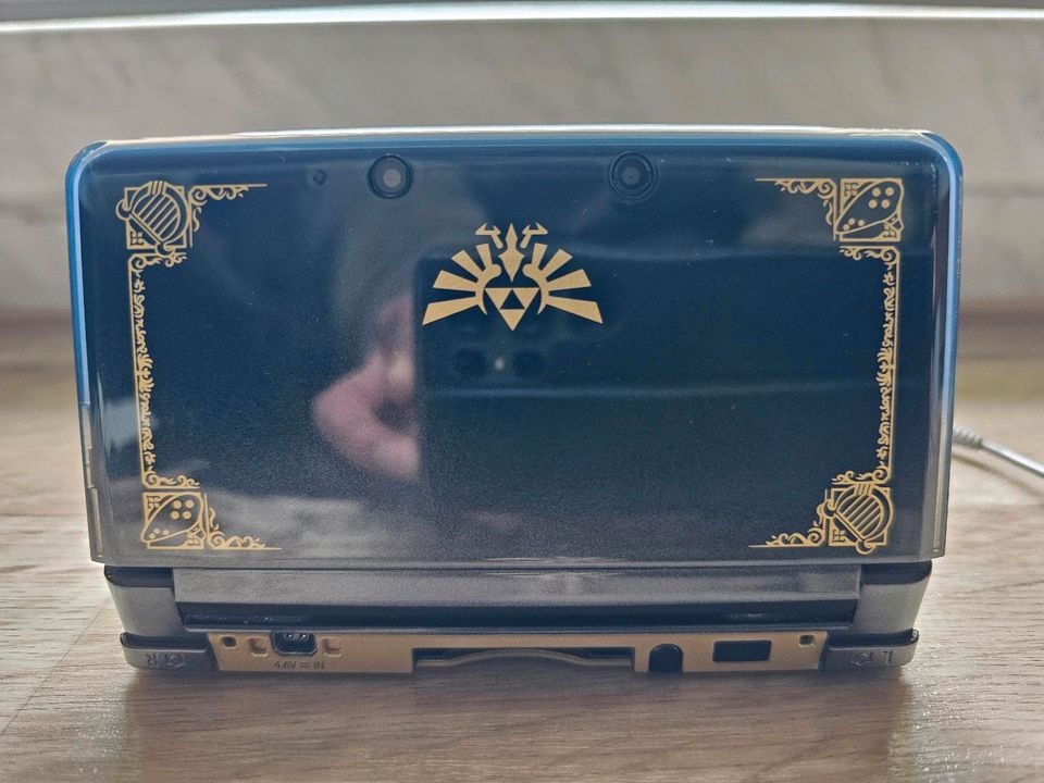 Nintendo 3DS 25th The Legend of Zelda Limited Edition in Leipzig
