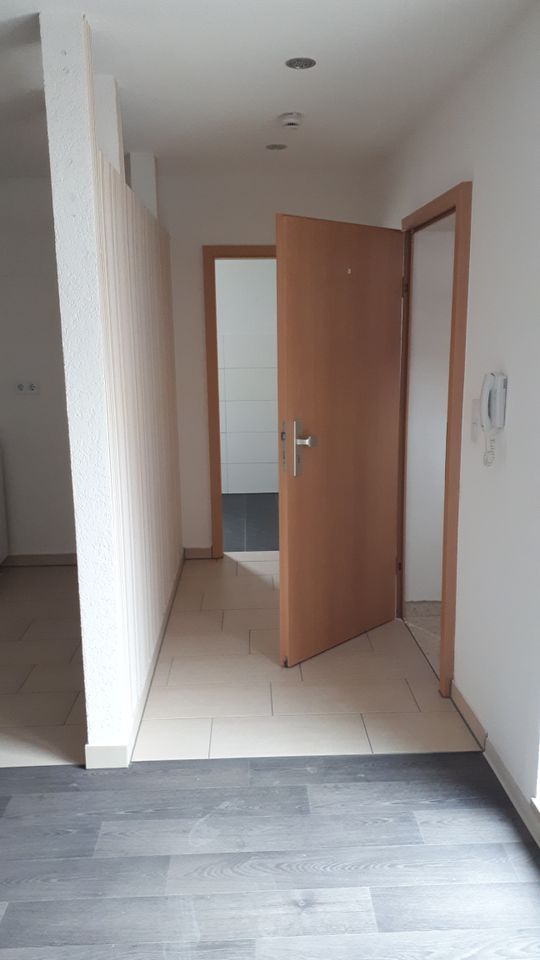 Maisonetten Wohnung mit 98 qm - 3 Zimmer/Balkon/EBK in Sangerhausen