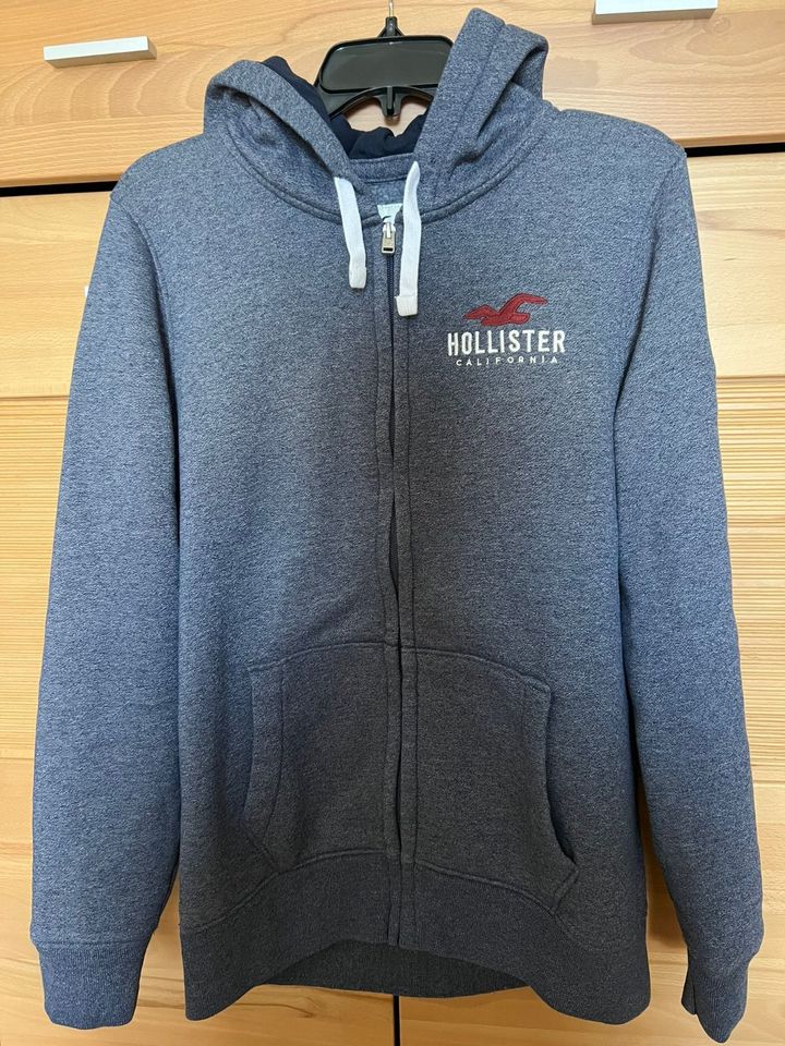 Hollister Kapuzenjacke Größe M in Bayern - Erharting | eBay Kleinanzeigen  ist jetzt Kleinanzeigen