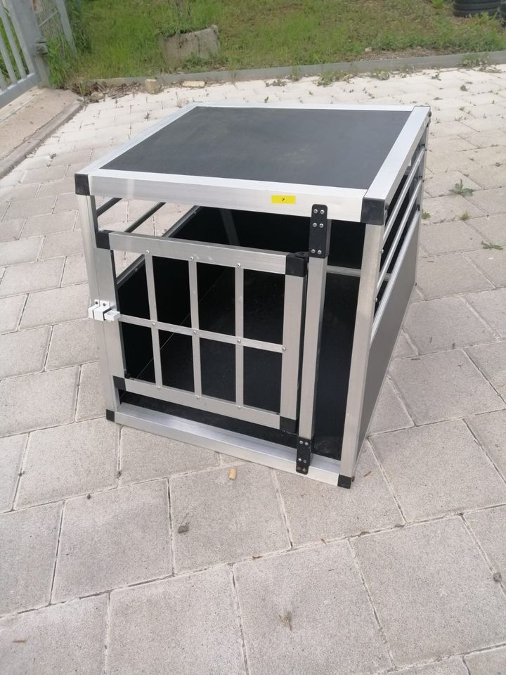 Transportboxen, Aluboxen, Hund in Rottweil