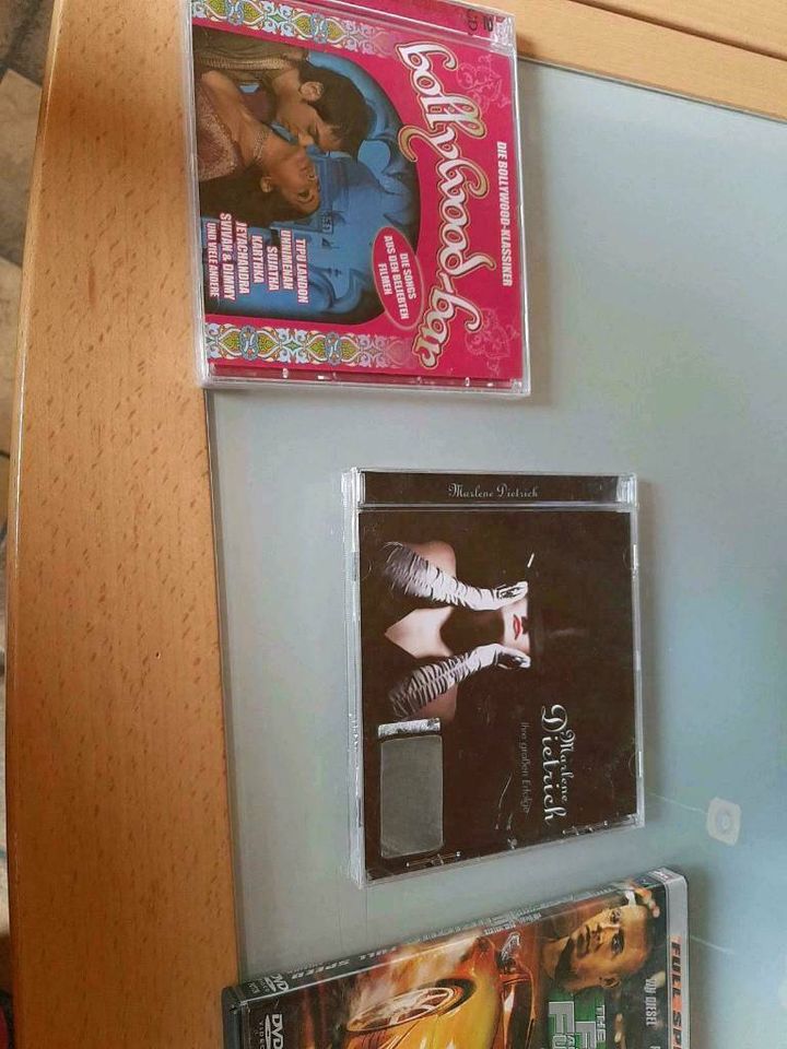 2 OVP CD's + 2 DVD gebraucht zu verschenken in Singen