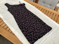 Hübsches Kleid  Gr. 38, schwarz mit Blümchen, gebraucht Hessen - Hüttenberg Vorschau