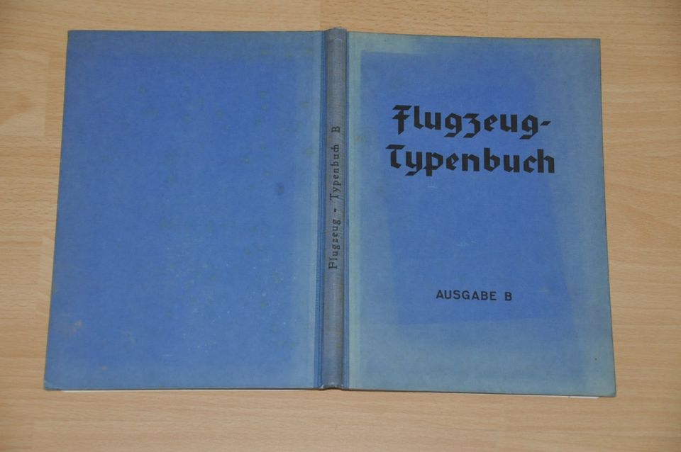 Flugzeug-Typenbuch. Ausgabe B. 1937/38. Motor-Segelflug in Wolfsburg