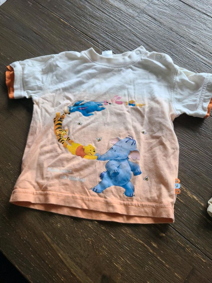 Baby Winnie Pooh Set - Pulli, Hose,  Schuhe, Shirt Gr. 68 in Bad Oldesloe