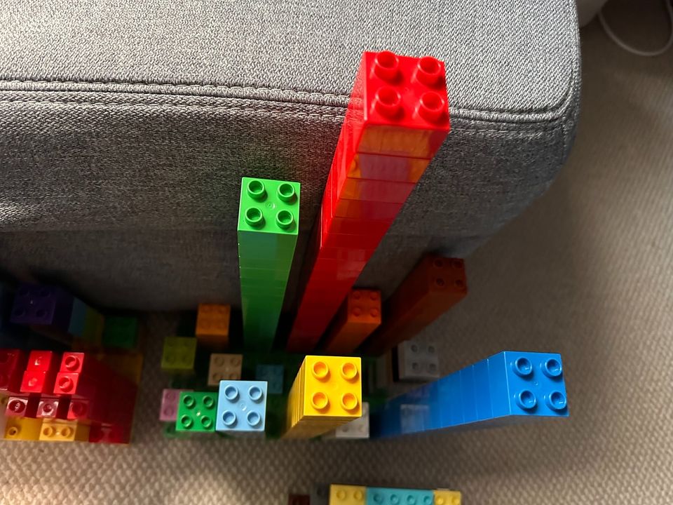Lego Duplo verschiedenste Bausteine, Zubehör und Männchen in Neuenhagen