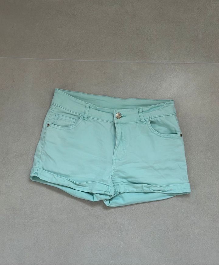 Mädchen Short mint 158 in Wettenberg