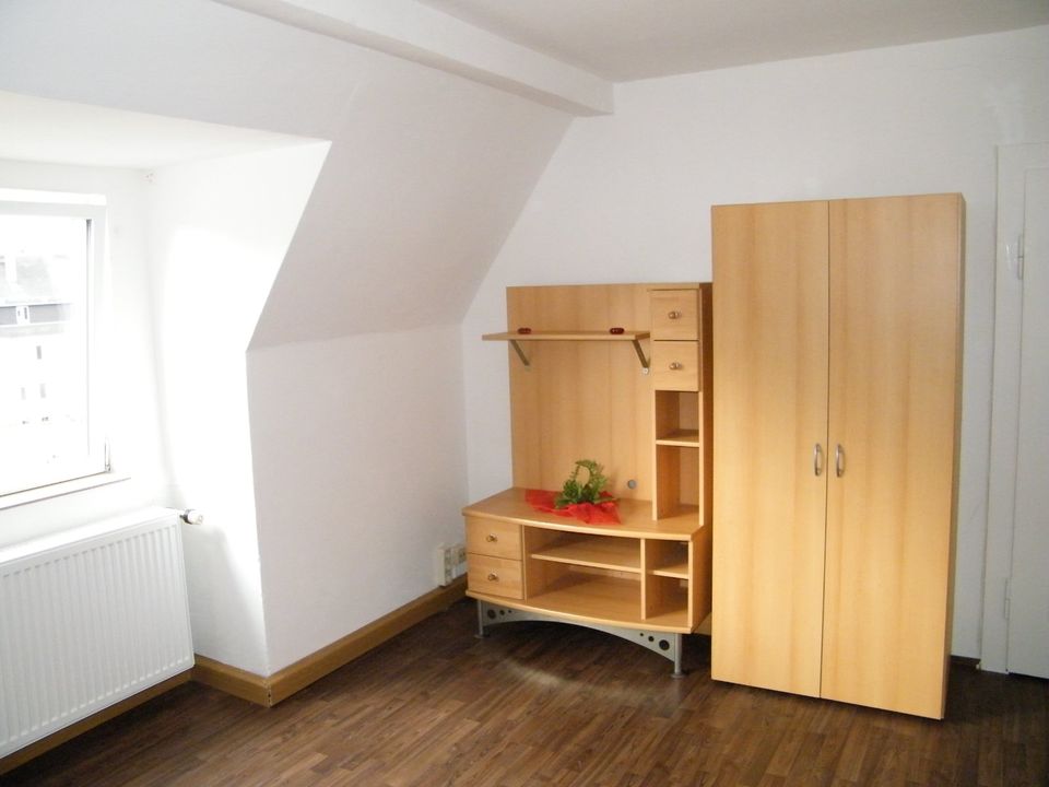 möblierte Zimmer Wohnung in der Jahnstraße /  Nähe Schulzentrum in Selb