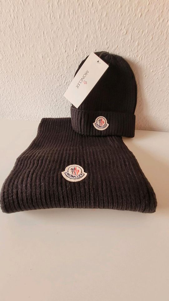 Moncler Mütze Schal Set schwarz in Berlin - Steglitz | eBay Kleinanzeigen  ist jetzt Kleinanzeigen