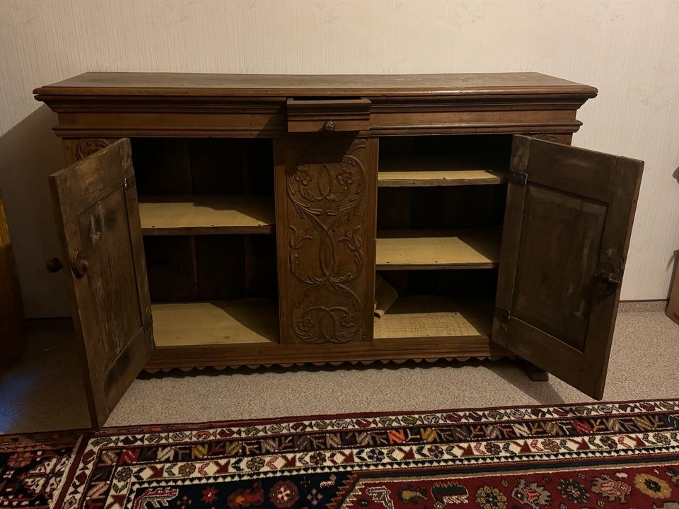 Eiche Schrank - Stollenbuffet  - ca 1780 sehr besonders! in Montabaur