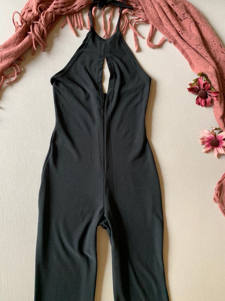 Schwarzer Jumpsuit, Einteiler, Catsuits, Größe S in Delingsdorf