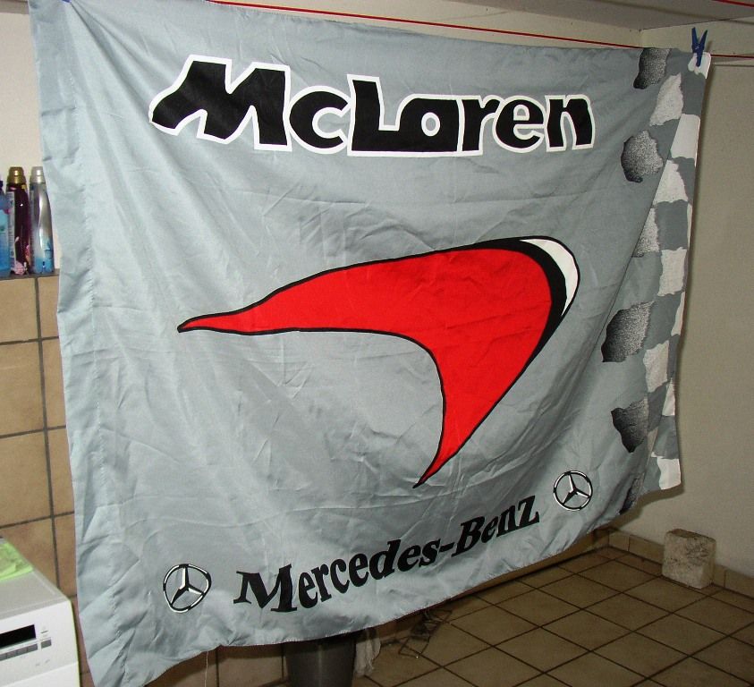 Oldtimer Fahne McLaren Formel 1 Mercedes Benz F1 in Paderborn