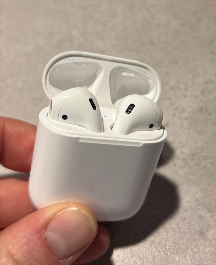 Apple AirPods Kopfhörer gebraucht in Halle (Westfalen)