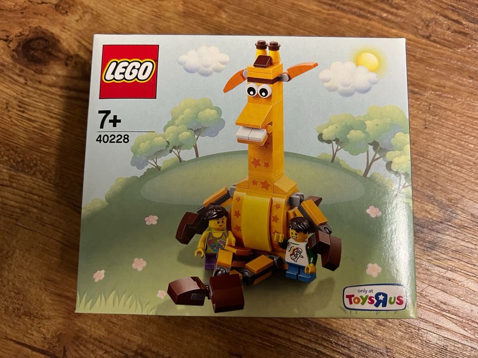 Lego 40228 "Geoffrey & Friends" ToysRus exklusiv ***neu&OVP*** in  Nordrhein-Westfalen - Hürth | Lego & Duplo günstig kaufen, gebraucht oder  neu | eBay Kleinanzeigen ist jetzt Kleinanzeigen