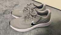 Damen Nike Sportschuhe (neu) Berlin - Köpenick Vorschau