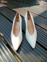Högl Pumps Leder weiß 36.5 high heels schuhe Nordrhein-Westfalen - Neuss Vorschau