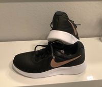 Nike Tanjun Sneaker gr 40,5 schwarz Neu Köln - Köln Merheim Vorschau