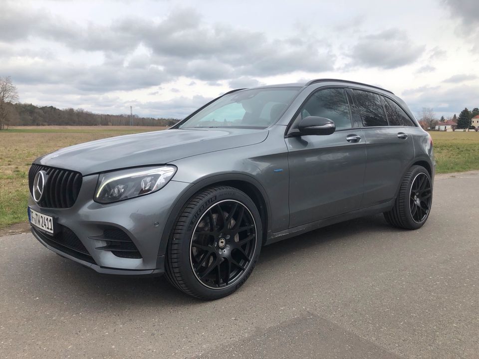 Mercedes GLC 350e AMG, Comand, Headup, AHK, Leder in Blankenfelde-Mahlow