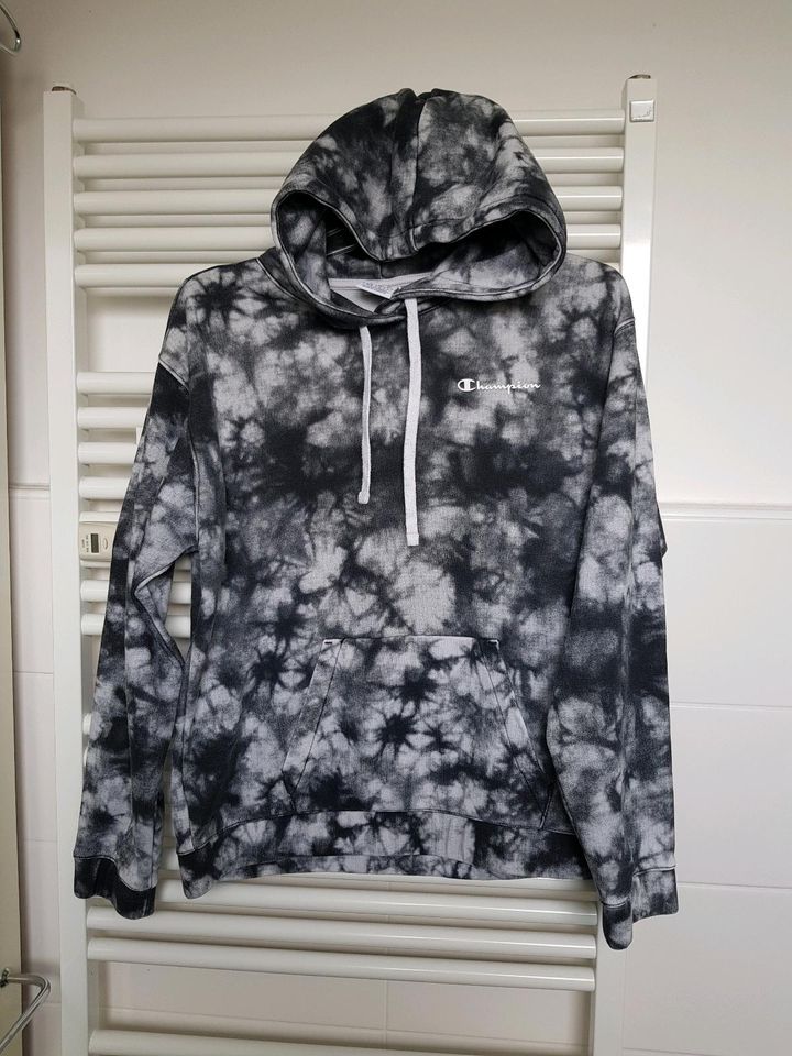 Pullover Hoodie in gr.M von Champion in Mülheim (Ruhr)